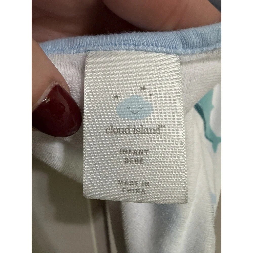 Cloud Island Hooded Towel Blue Whales